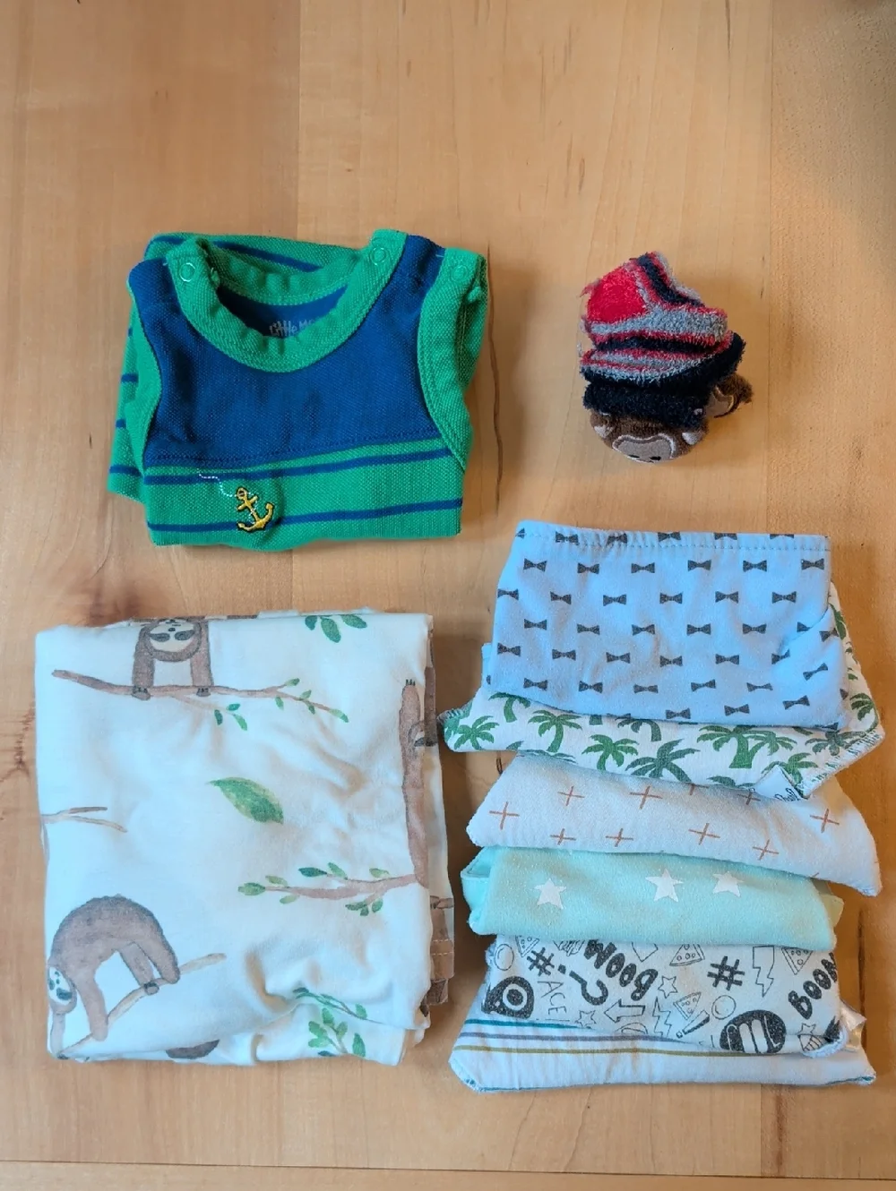 Infant lot - Picture 1 of 4